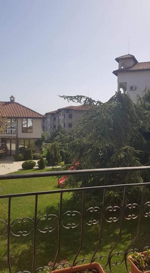 Триумф Холидей Вилидж Свети Влас Exteriör bild